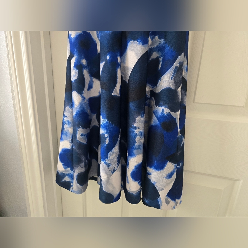 DKNY Blue White Abstract Print Dress Size 2 Fit & Flare Summer Wedding Guest - Picture 11 of 11